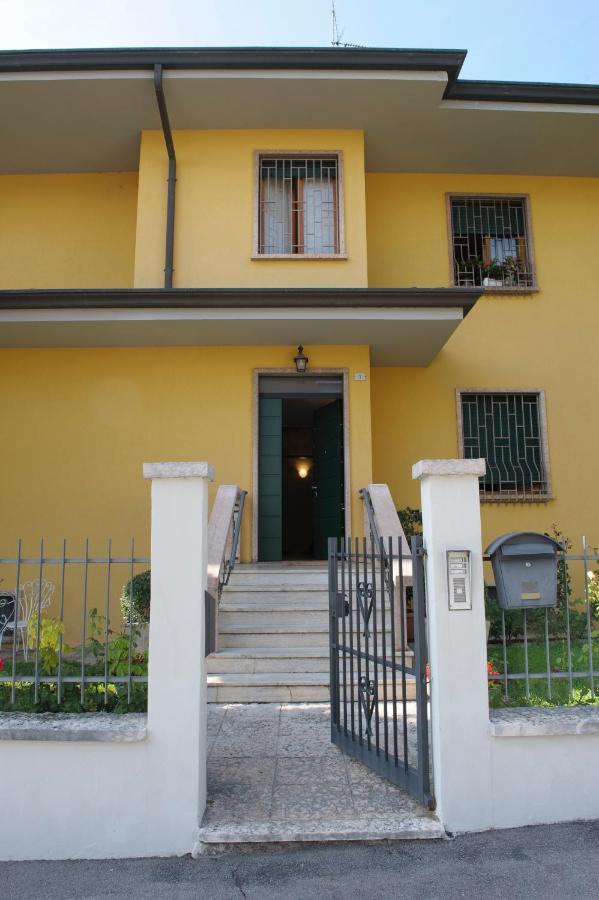 Ferienwohnung Casa Betty Peschiera del Garda Exterior foto